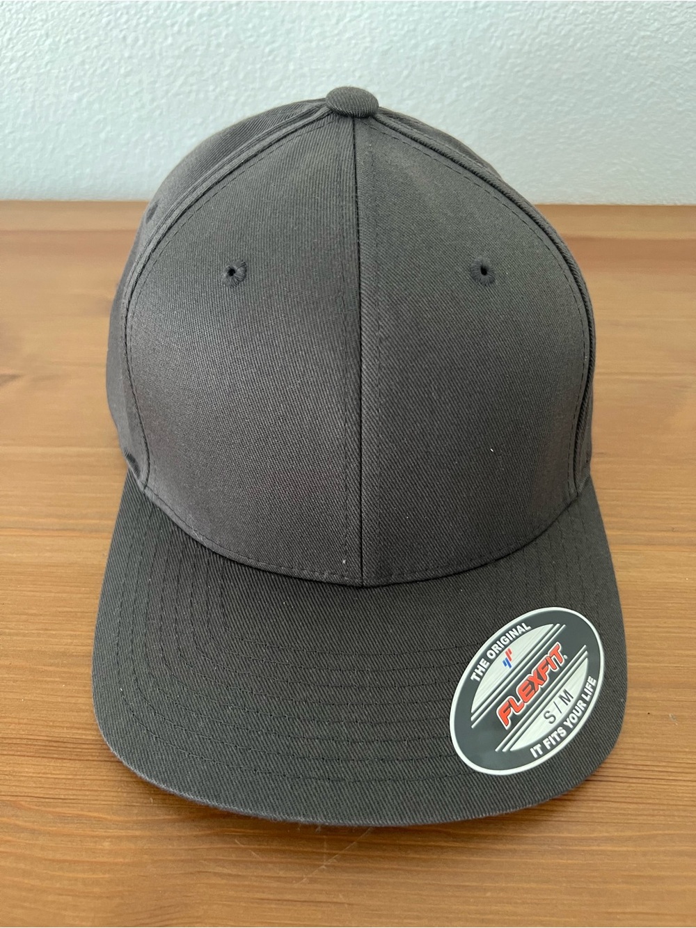 Flexfit Precurved Hat Charcoal Grey Men's Blank Stretch Cap Size: S-M